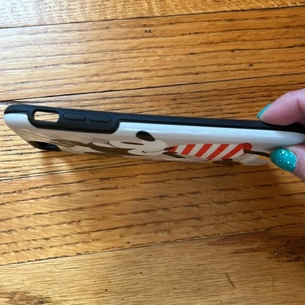 Used Minnie Mouse OtterBox for IPhone 8 Plus‎